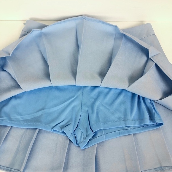 NWOT Cinderella Blue pleated A-Line Skirt with built in shorts - Picture 6 of 7